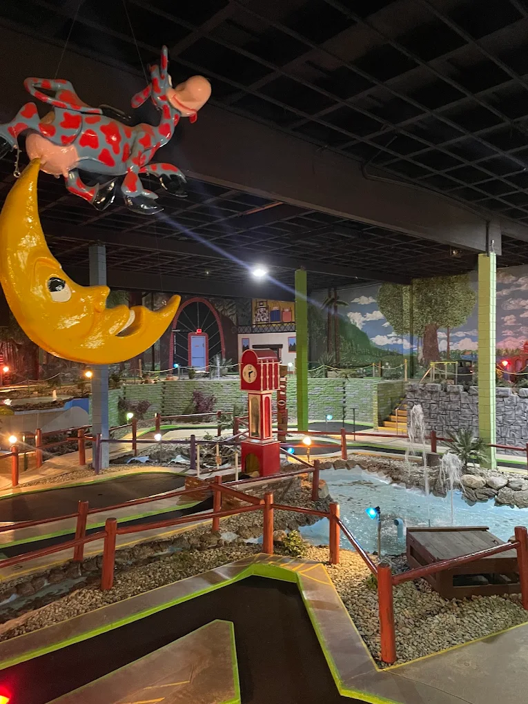 Indoor Mini Golf